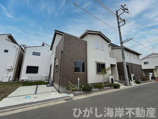 平塚市菫平　新築戸建　の前面道路含む現地写真|現地外観
