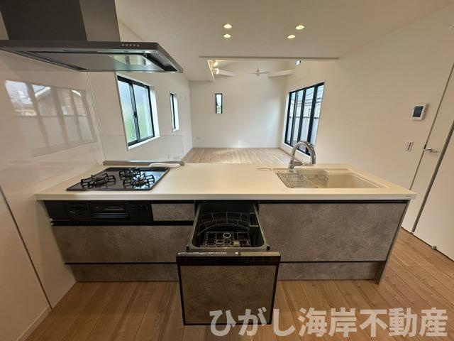 藤沢市辻堂太平台１丁目　新築戸建のキッチン|食洗器付きシステムキッチン