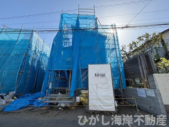藤沢市辻堂太平台１丁目　新築戸建の外観|4月11日撮影　建築中　現地外観