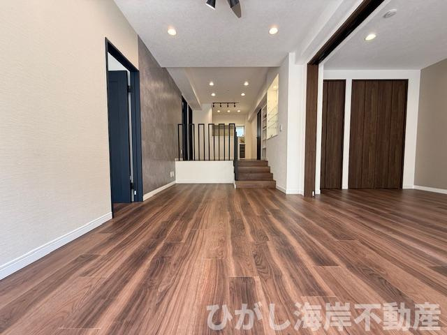 シーサイド茅ヶ崎の居間・リビング|新規リフォーム完了！　18.5帖　LDK
