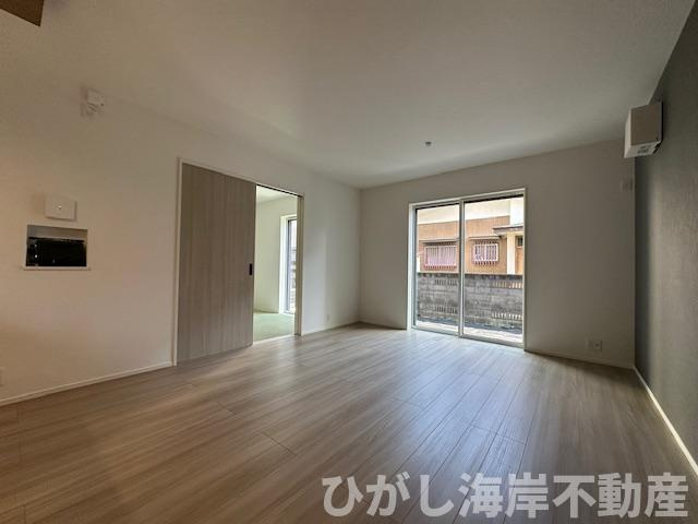 平塚市山下1丁目　　新築戸建　　全2棟のダイニング|15帖　LDK