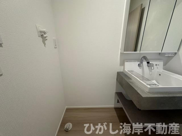 平塚市山下1丁目　　新築戸建　　全2棟のランドリースペース|洗濯機置場