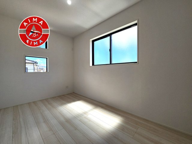 N・福岡市城南区樋井川2丁目第4-2棟（2号棟）の洋室|採光良好な洋室は全居室、複層ガラスの遮熱効果と断熱効果で、一年中快適に過ごせます。