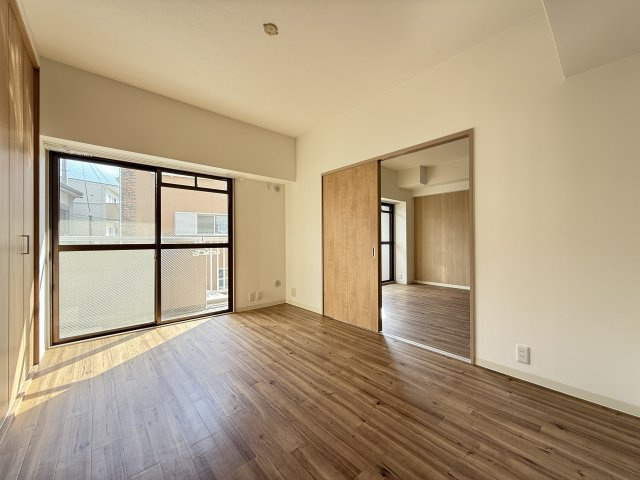 メゾンセレナの居間・リビング