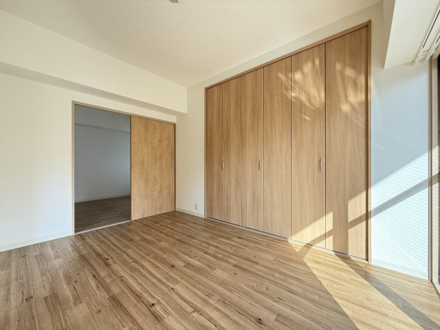 メゾンセレナの洋室