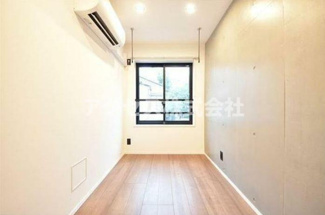 【洋室】 | ※同建物別室、参考写真
