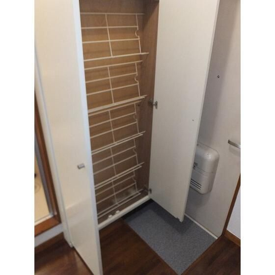 町田市南町田３丁目のアパートの収納