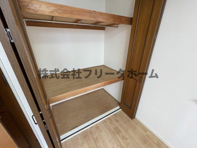 武蔵野市関前５丁目の賃貸マンションの収納
