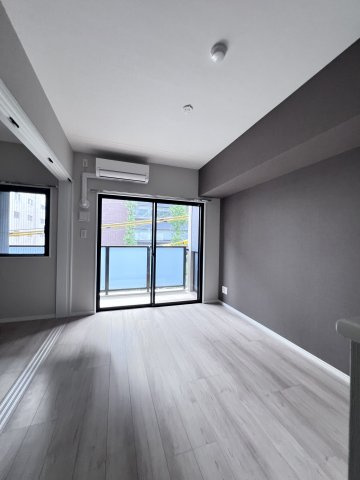 RESIAS ONE TENJINMINAMI BLDG．の居間・リビング
