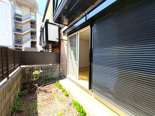 新栄プロパティーはびきのⅡのバルコニー