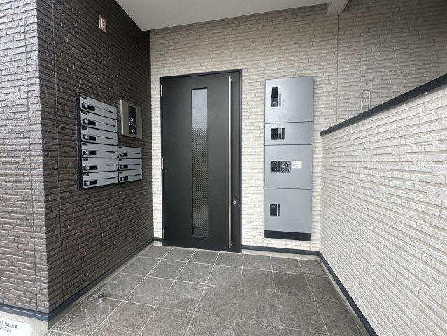REGALEST仙台八幡のエントランス
