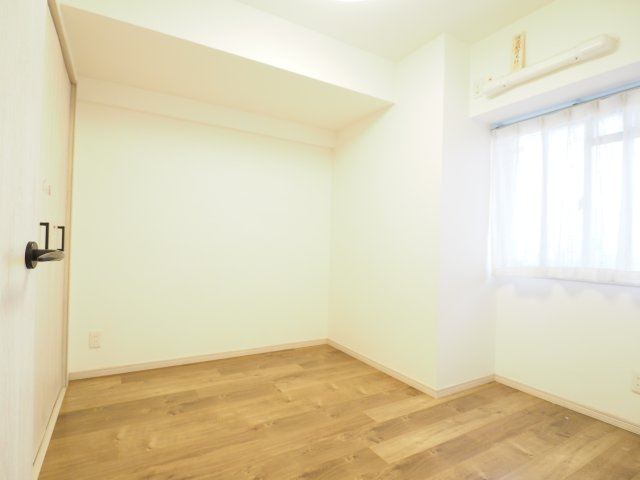 洋室　約4.5帖
