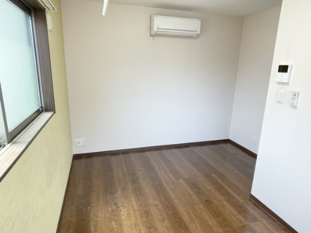 Che・carinaの寝室|フローリングのお部屋です♪