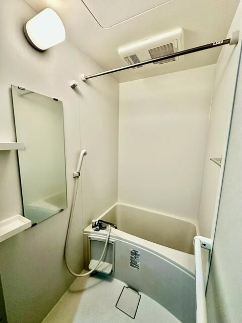 マートハイム金町の浴室