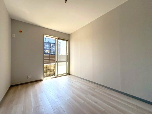 新栄プロパティーはびきのⅡの子供部屋