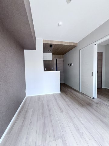 RESIAS ONE TENJINMINAMI BLDG．の居間・リビング