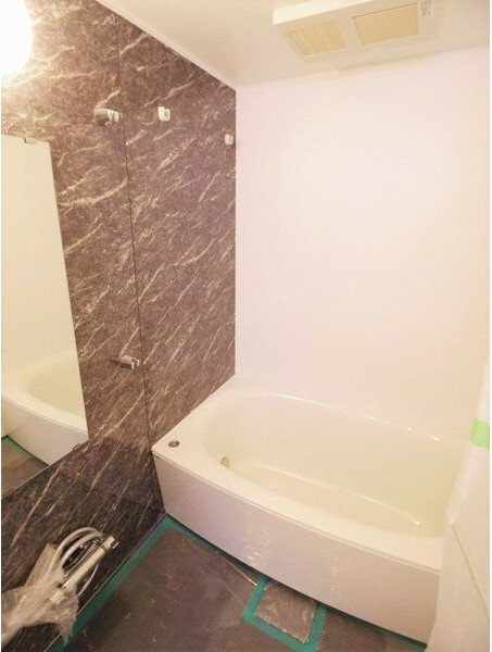 アーサー原の浴室