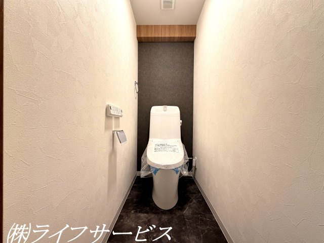 【トイレ】 | グリーンハイツ十三 | 温水洗浄便座付トイレ