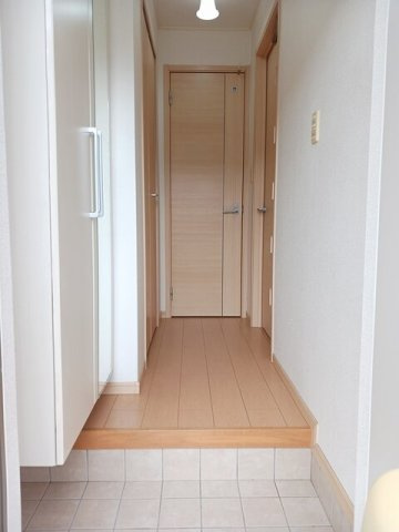プリマベーラ　Ｄの玄関|きれいな玄関です