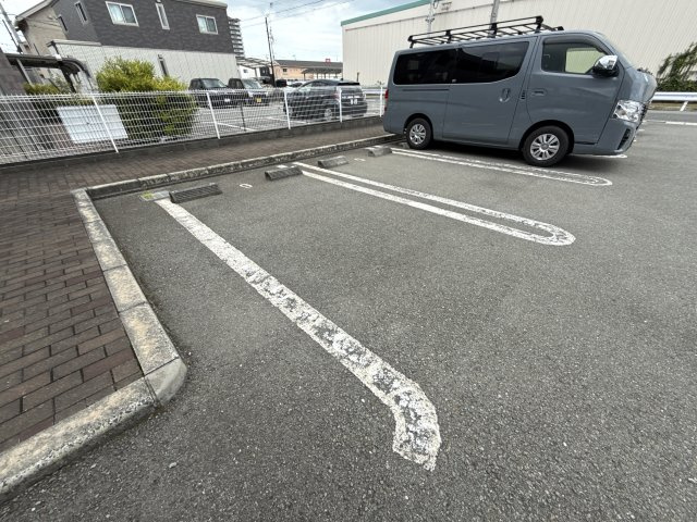グレート　リバー・ｙの駐車場