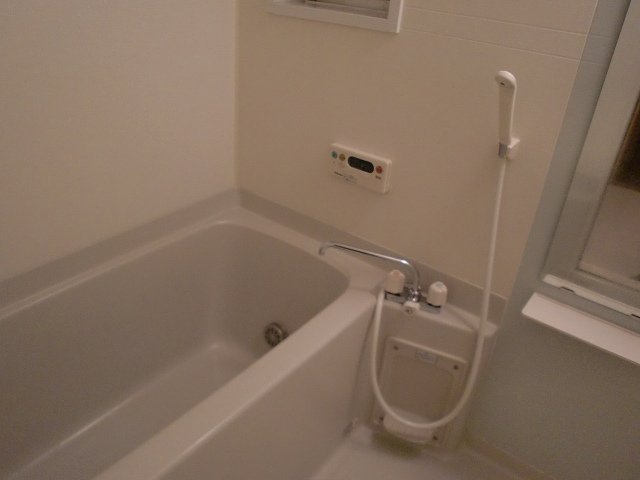 ジェルメ・ウエストⅠの浴室