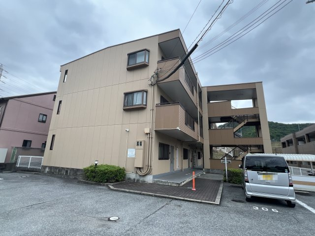 アドニス