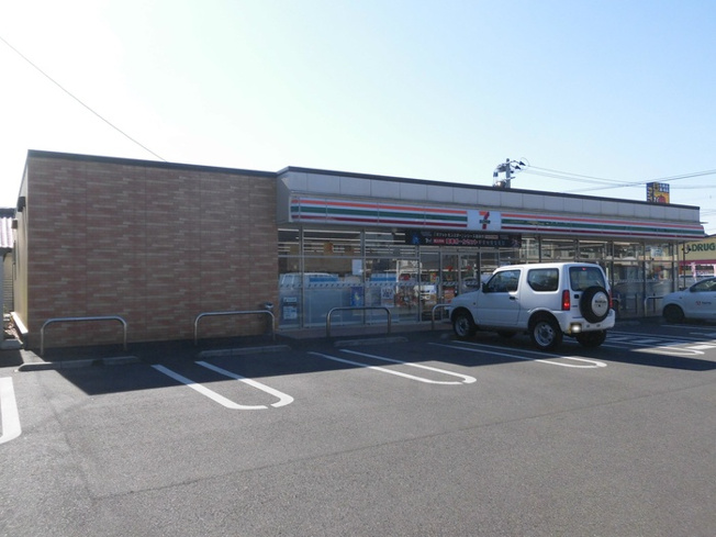 【駐車場】 | エスポアール・タカムラⅡ | セブンイレブン高鍋北高鍋店
