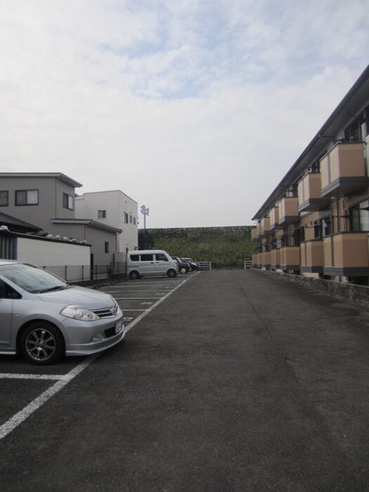 【駐車場】 | ユニヴェール白山 | 駐車場