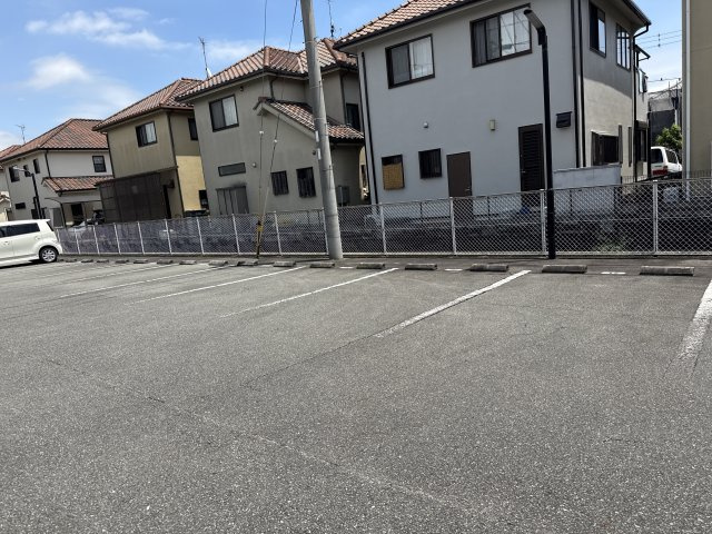 アネックス ハイブリッジＢ棟の駐車場