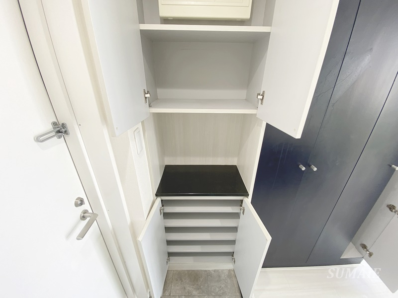 ヒューマンパレス与野の収納|シューズボックスです☆