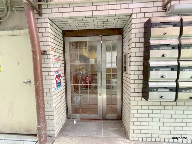 ラパンジール日本橋　仲介手数料無料のエントランス