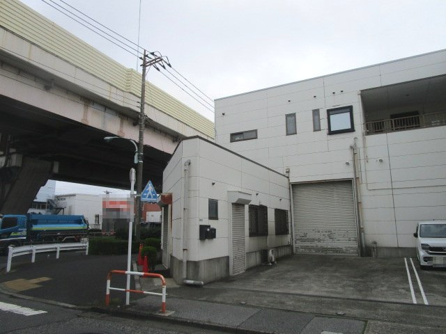 足立区入谷８丁目の倉庫