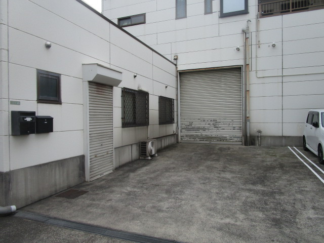 足立区入谷８丁目の倉庫