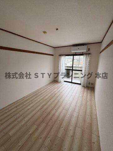 仲介手数料0円！第2ユーザンの洋室