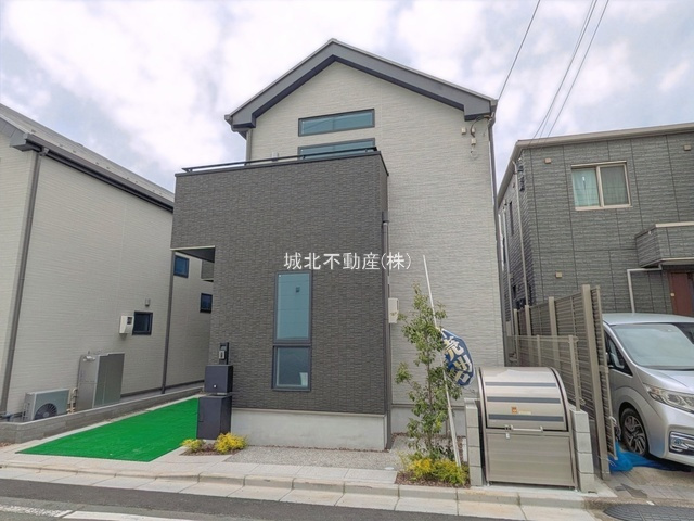 練馬区豊玉南2丁目 全3棟 A号棟の外観|西武新宿線「野方」駅まで徒歩約14分 小中学校、総合病院、公園も近く子育てしやすい環境です