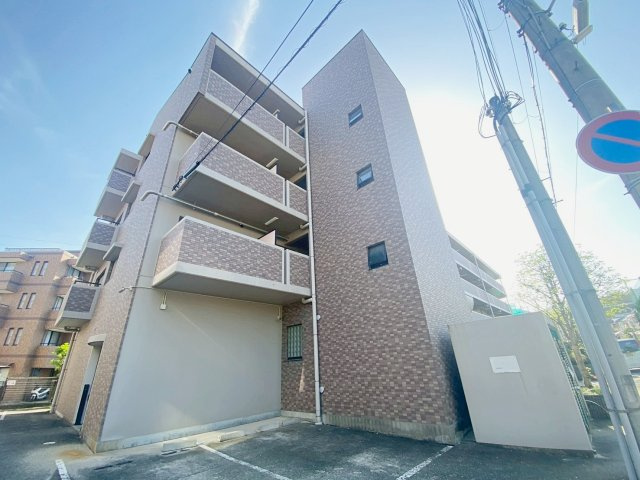 マンションむなかたの外観