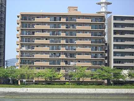 ライオンズマンション平野町リバーステージの外観
