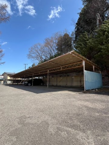 レダン白河の駐車場