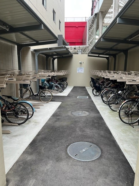デュオヒルズ福井駅前の駐輪場