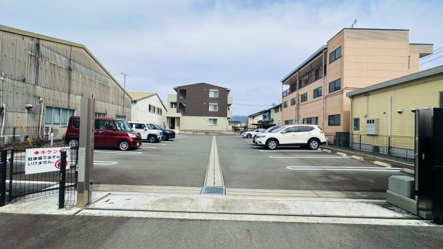 KMT沙稀の駐車場