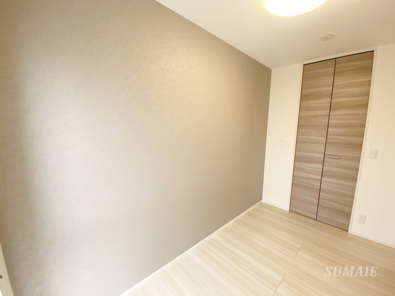 クレールⅢの寝室|アクセントクロスのあるお部屋☆