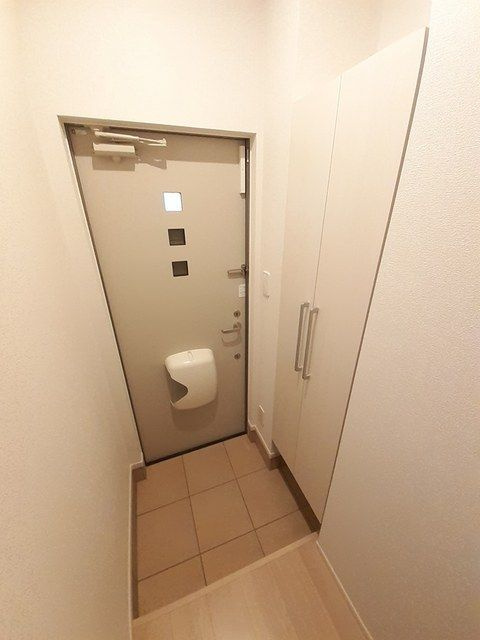 メゾンＨＩＤＥの玄関