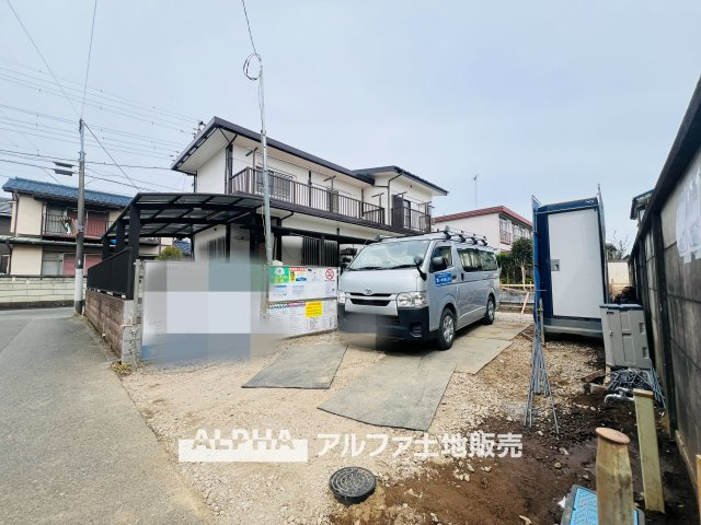 昭島市東町4丁目　新築戸建　全1棟の前面道路含む現地写真|【Quiet Comfort】
◆静けさとともに◆
外の喧騒を忘れさせる落ち着きが、日々に余白を生む。ここでの時間が、自然と笑顔を増やしていく。