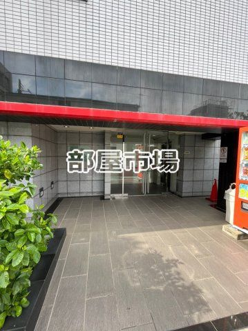 フィオリーシェ東浅草のエントランス