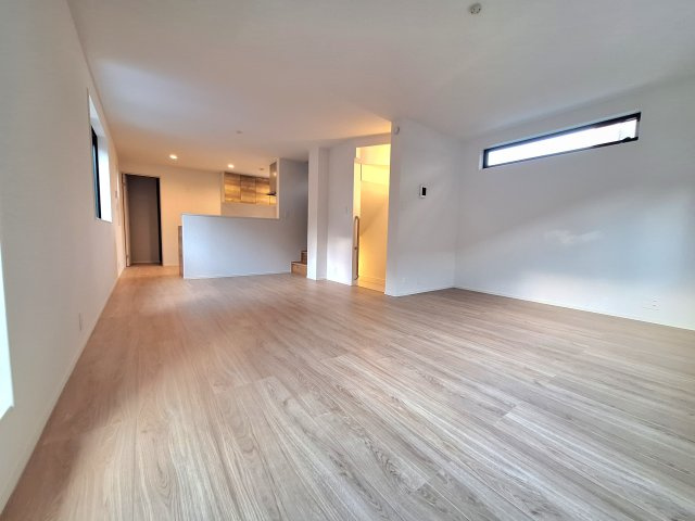 【その他】 | 市川市東国分2丁目　新築戸建 | 施工工務店の同程度仕様、施工例写真です。早期ご成約に限り、外壁のデザインやフローリングのカラーセレクト等承ります♪