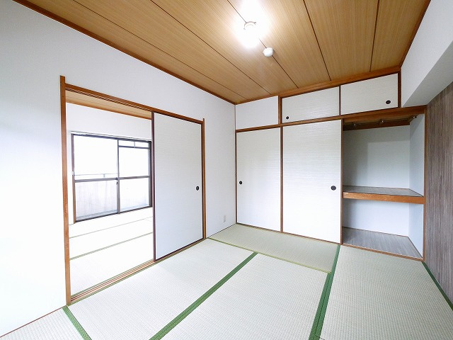 コーポ五風の和室|明るい和室です