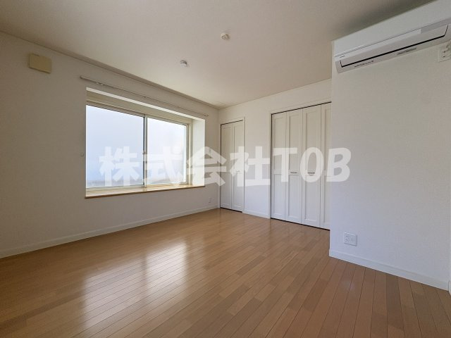 【洋室】 | 和泉１丁目戸建て | 1F　洋室7.5帖
