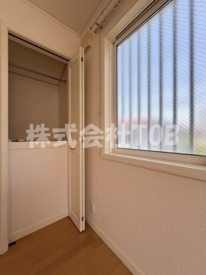 【収納】 | 和泉１丁目戸建て | 2F　洋室6帖　収納