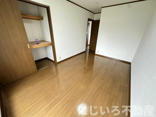 ハイツTOMINAGAの居間・リビング