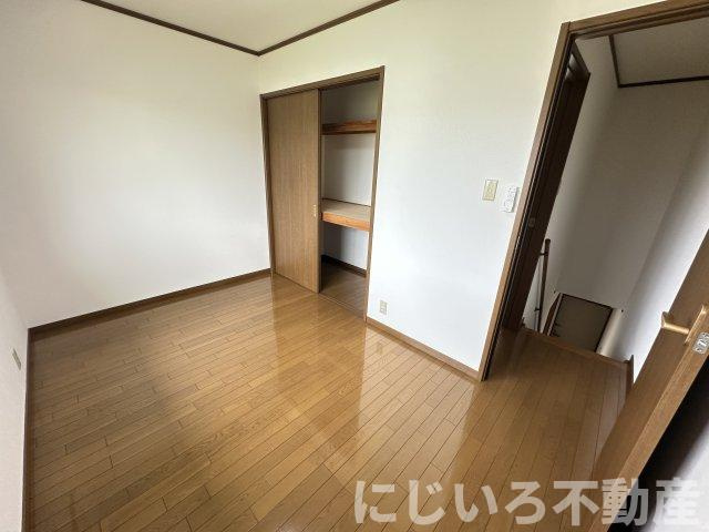 ハイツTOMINAGAの居間・リビング